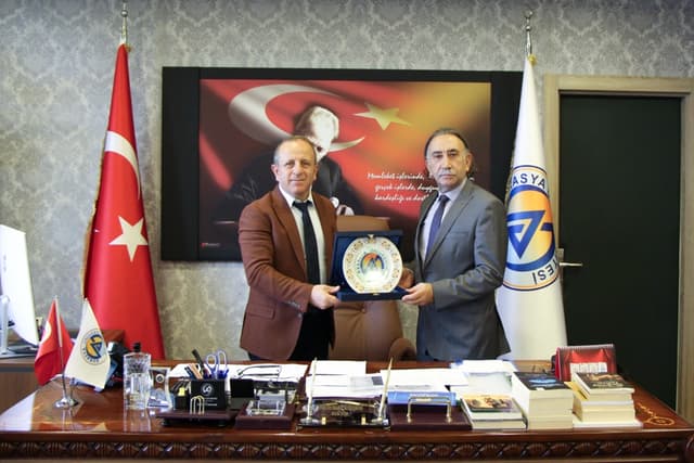 Hakkari Üniversitesi Rektörü Gençcelep, Avrasya Üniversitesi'ni ziyaret etti